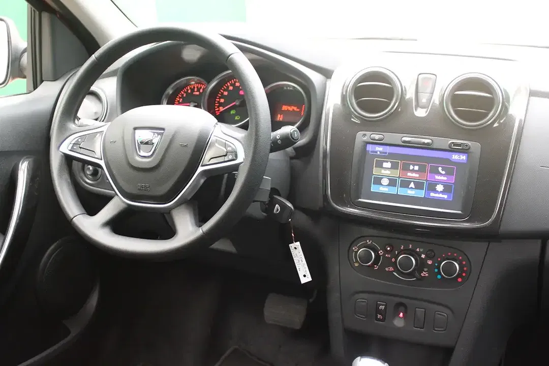 Dacia Logan - Thumbnail 11