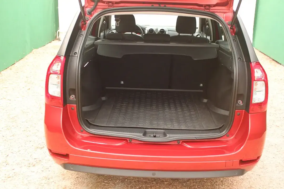 Dacia Logan - Thumbnail 9