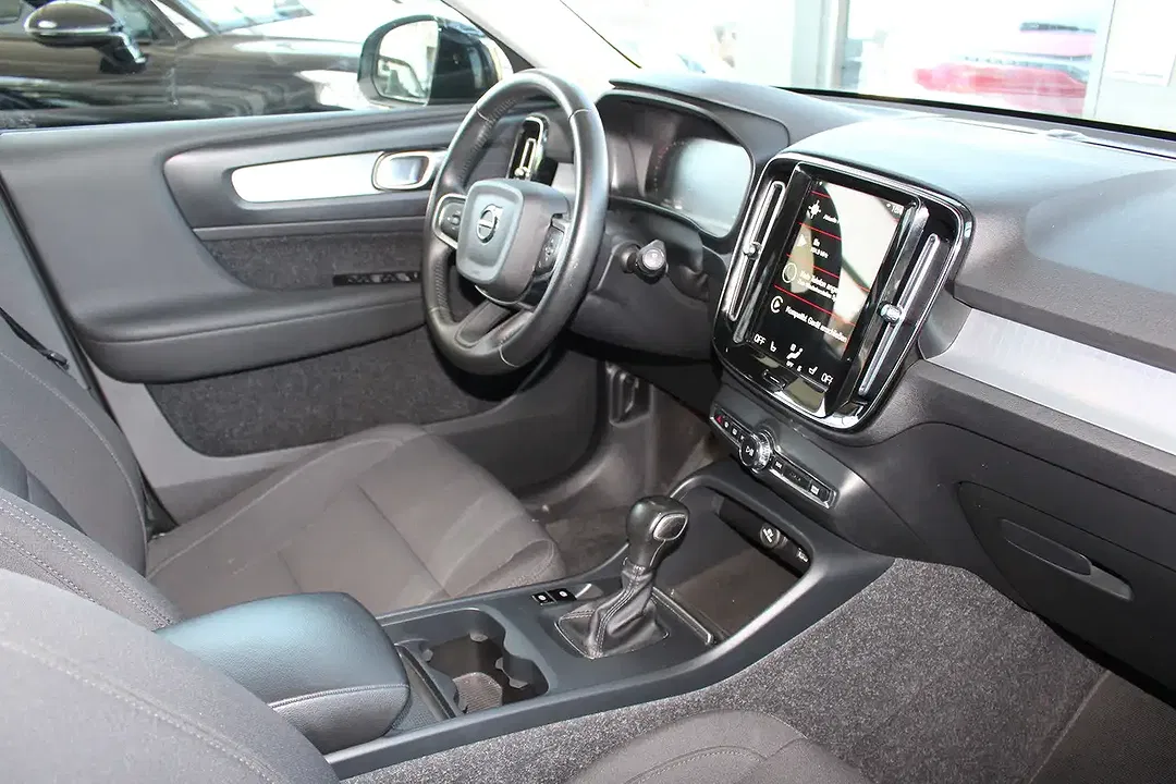 Volvo XC40 - Thumbnail 12