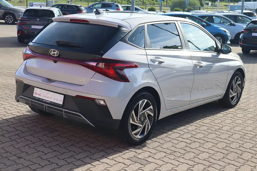 Hyundai i20 - Thumbnail 6