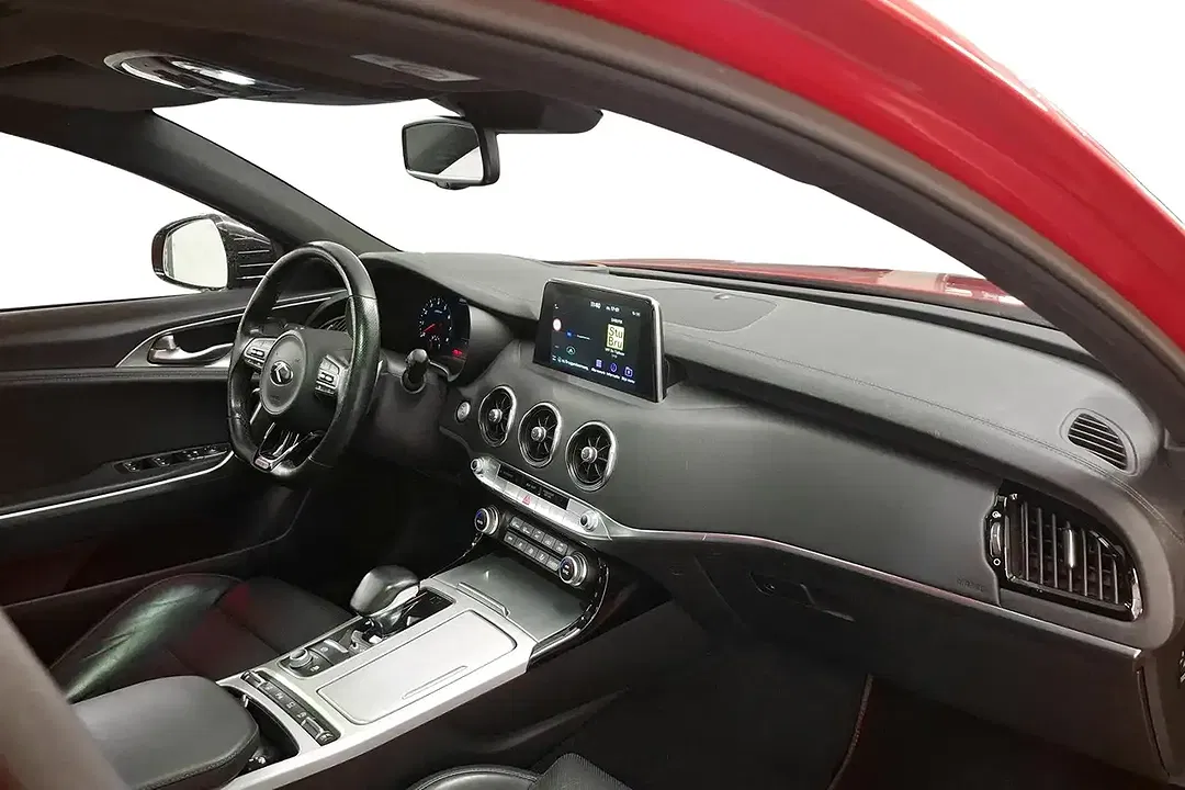Kia Stinger - Thumbnail 5