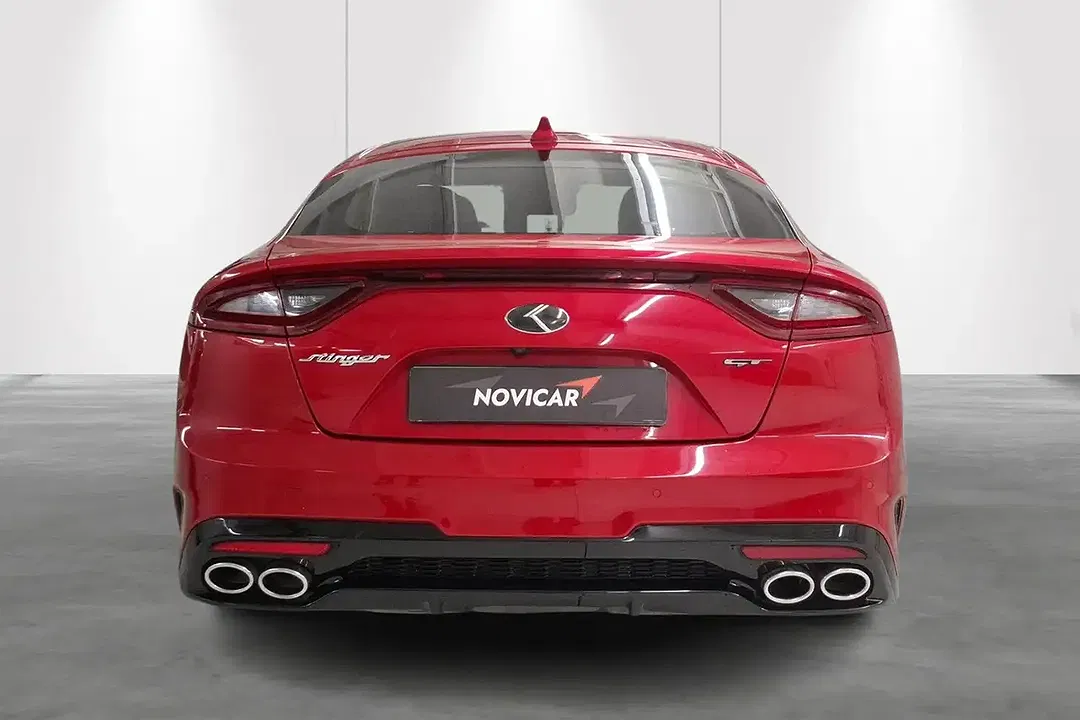 Kia Stinger - Thumbnail 9