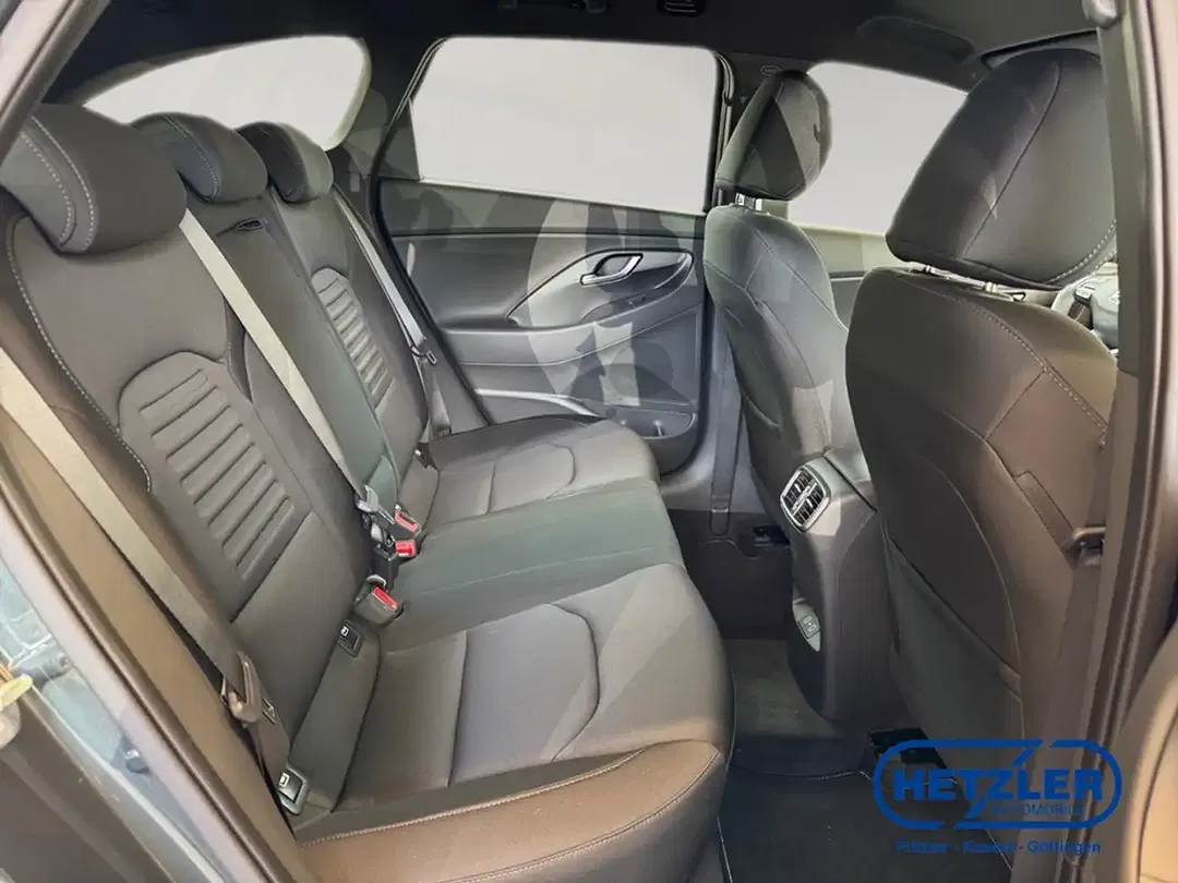 Hyundai i30 - Thumbnail 13