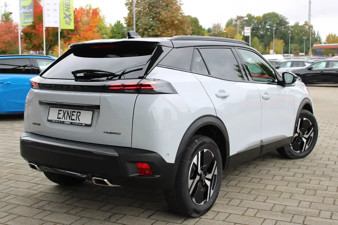 Peugeot 2008 - Thumbnail 2