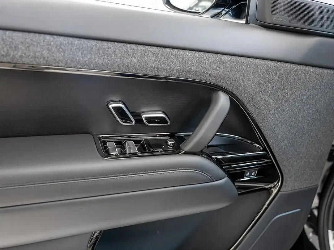 Land Rover Range Rover Sport - Thumbnail 14