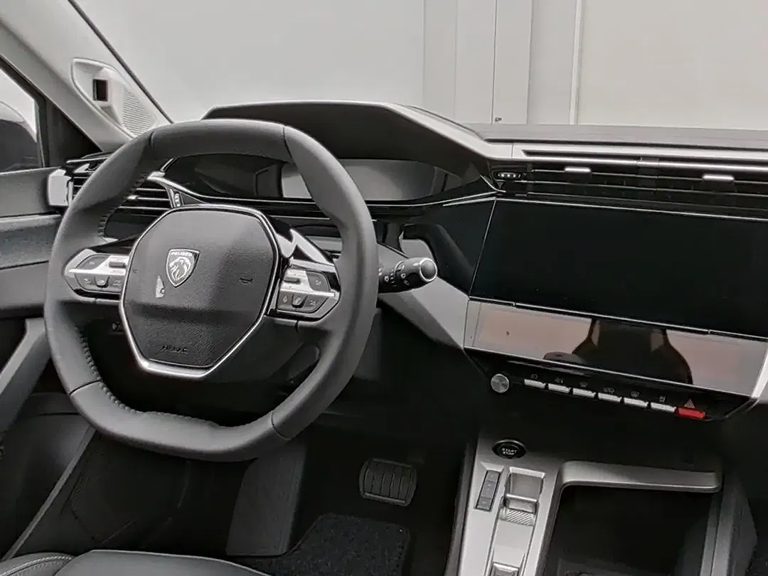 Peugeot 308 - Thumbnail 6