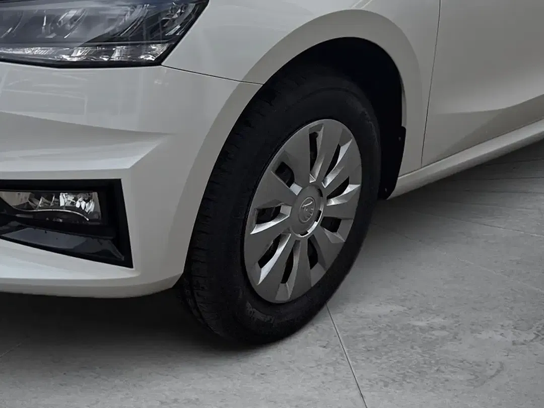 Skoda Fabia - Thumbnail 3