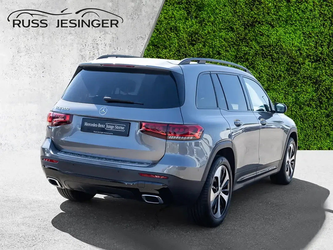 Mercedes-Benz GLB 200 - Thumbnail 2