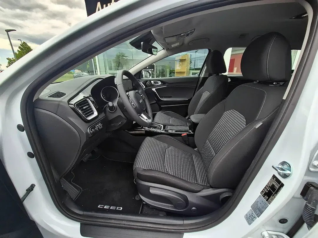 Kia Ceed SW / cee'd SW - Thumbnail 14