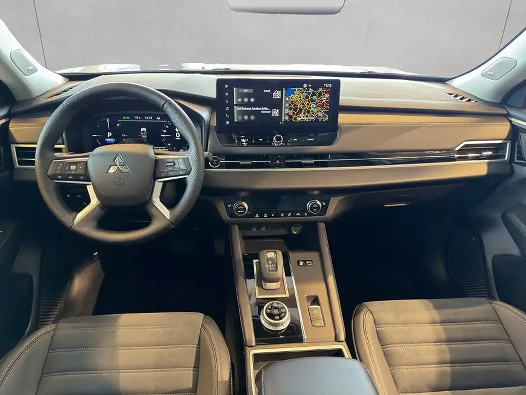 Mitsubishi Outlander - Thumbnail 13