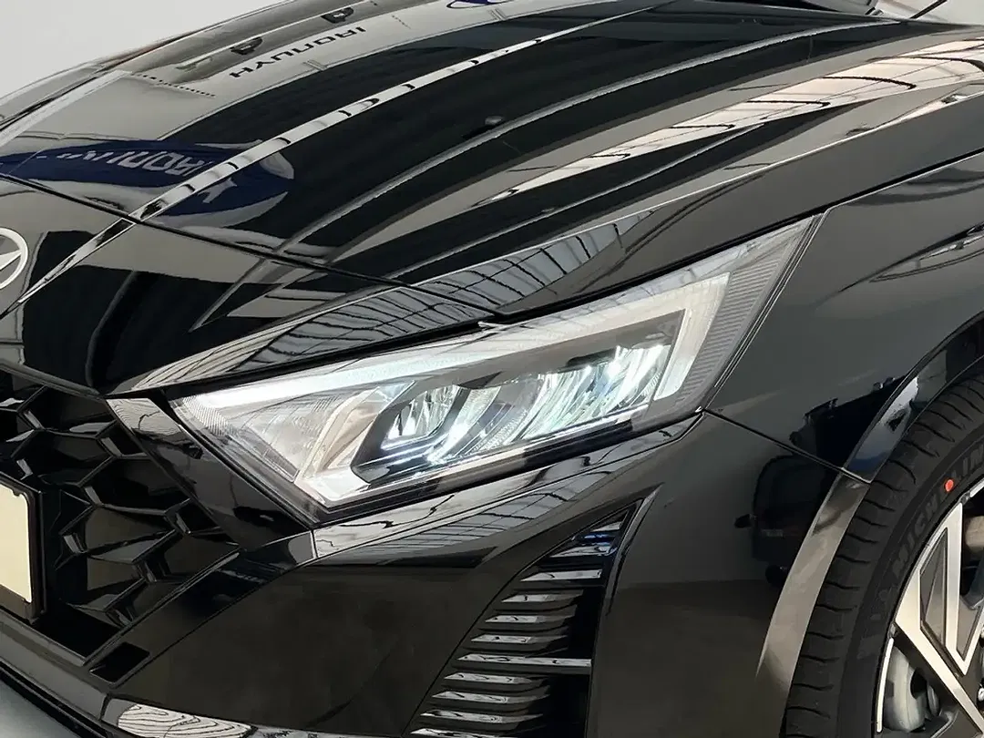 Hyundai i20 - Thumbnail 5