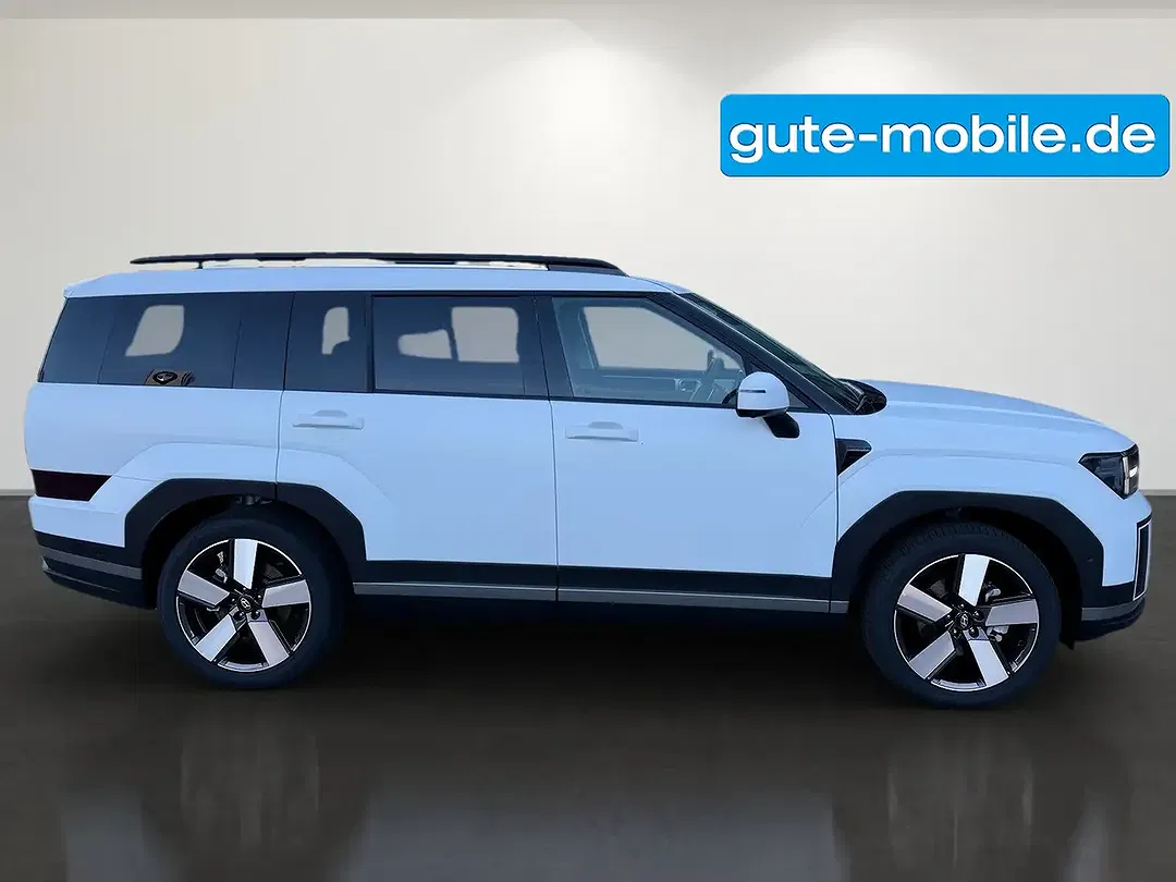 Hyundai SANTA FE - Thumbnail 3