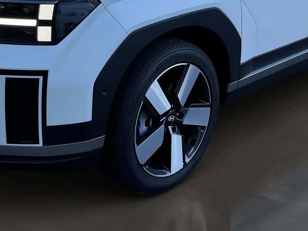Hyundai SANTA FE - Thumbnail 8