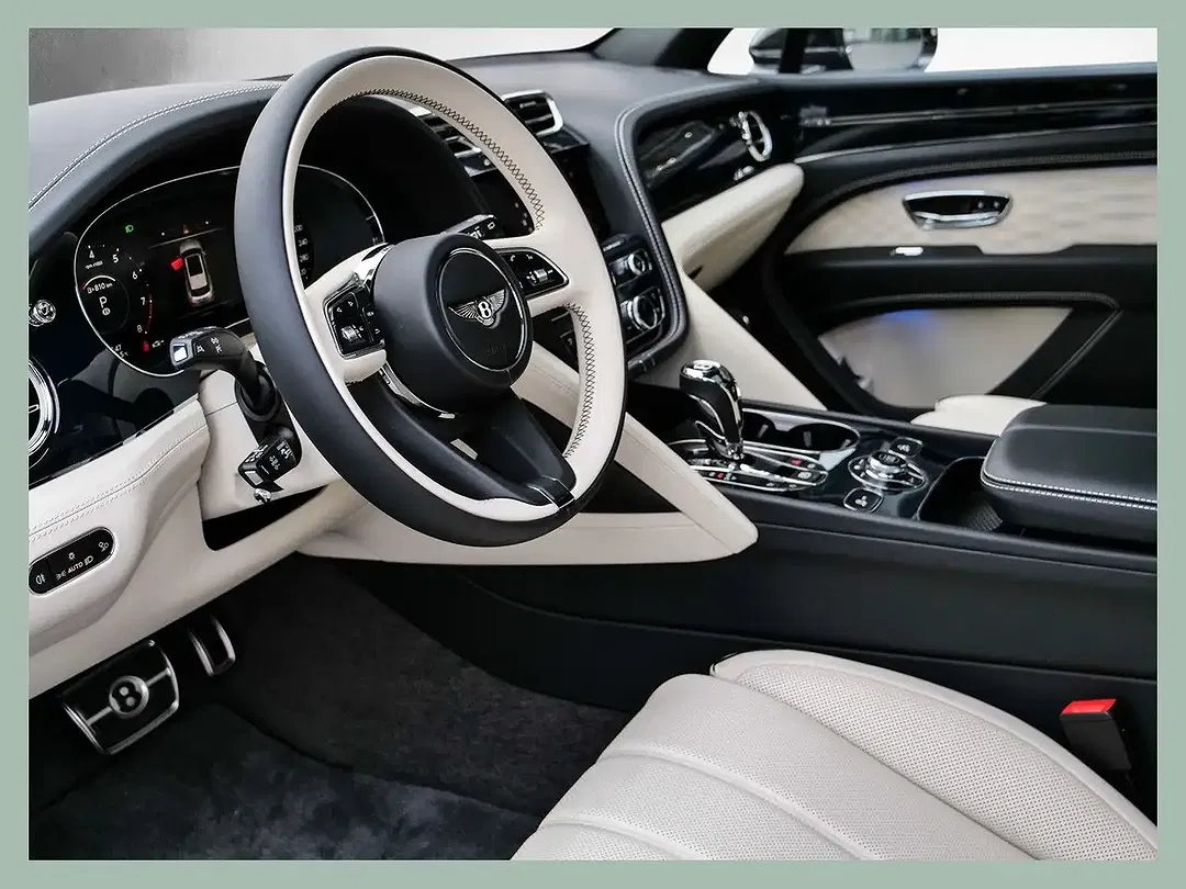 Bentley Bentayga - Thumbnail 10