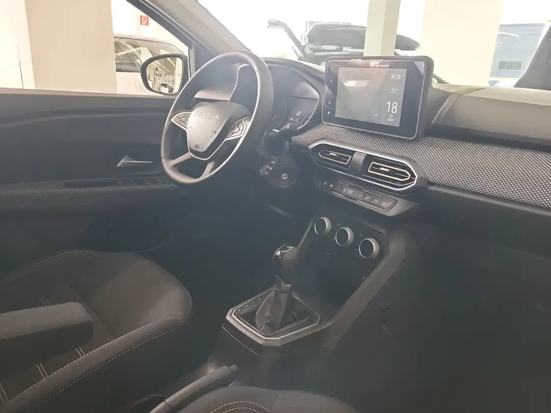 Dacia Sandero - Thumbnail 11