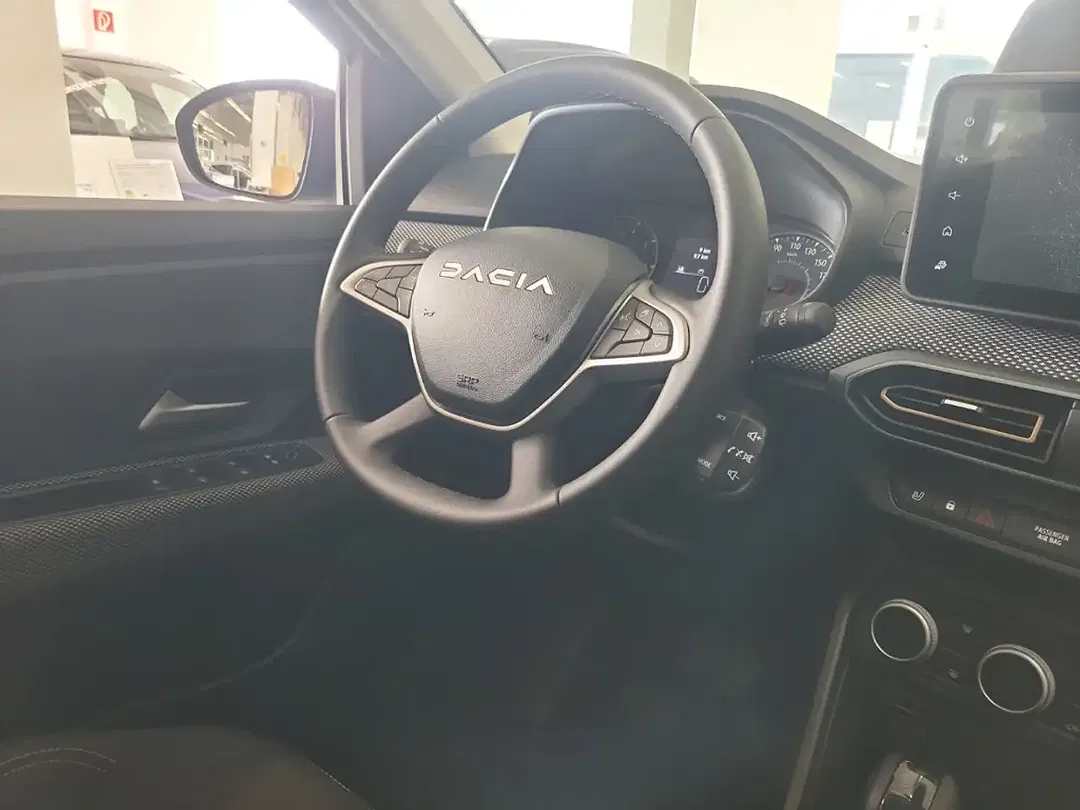 Dacia Sandero - Thumbnail 12