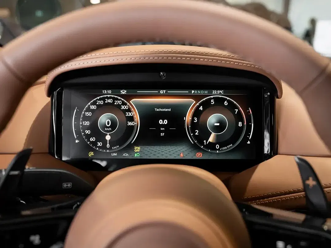 Aston Martin DB12 - Thumbnail 6