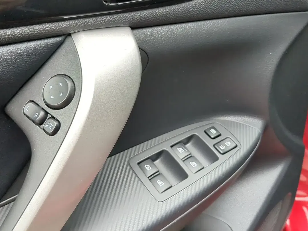 Mitsubishi Eclipse Cross - Thumbnail 12