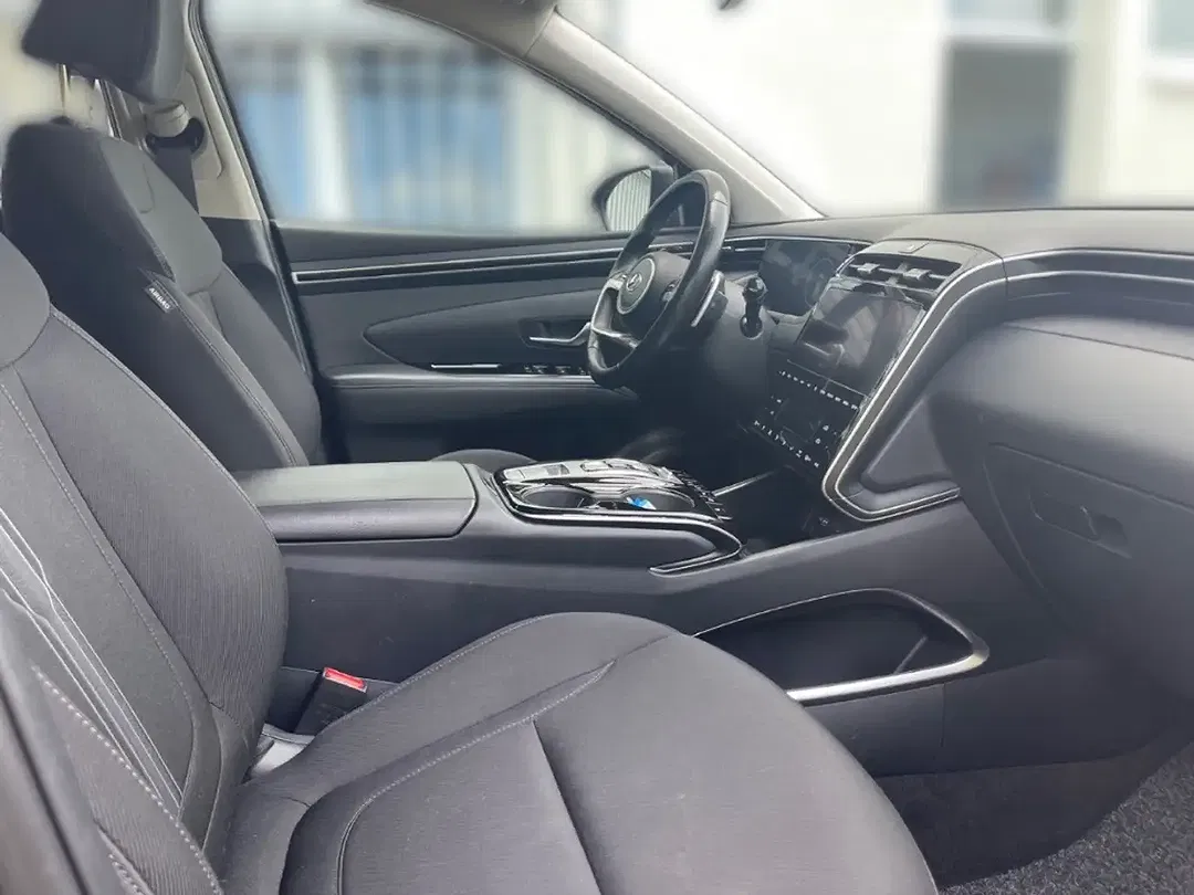 Hyundai TUCSON - Thumbnail 15