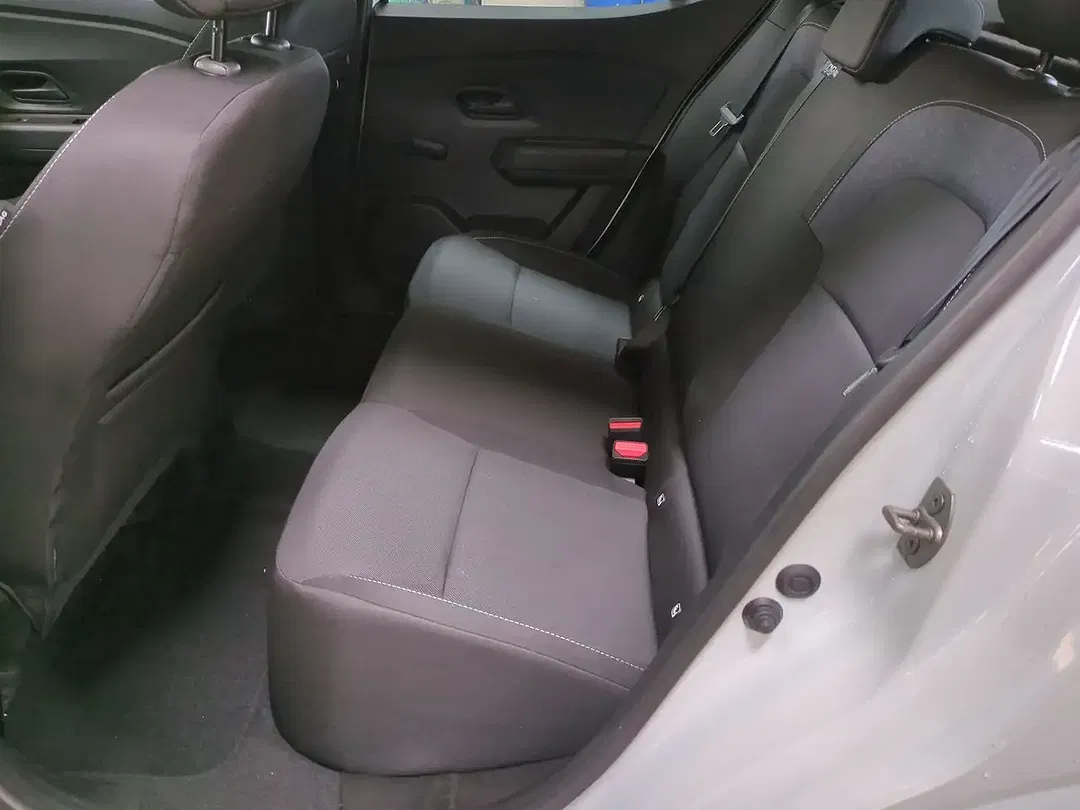 Dacia Sandero - Thumbnail 13