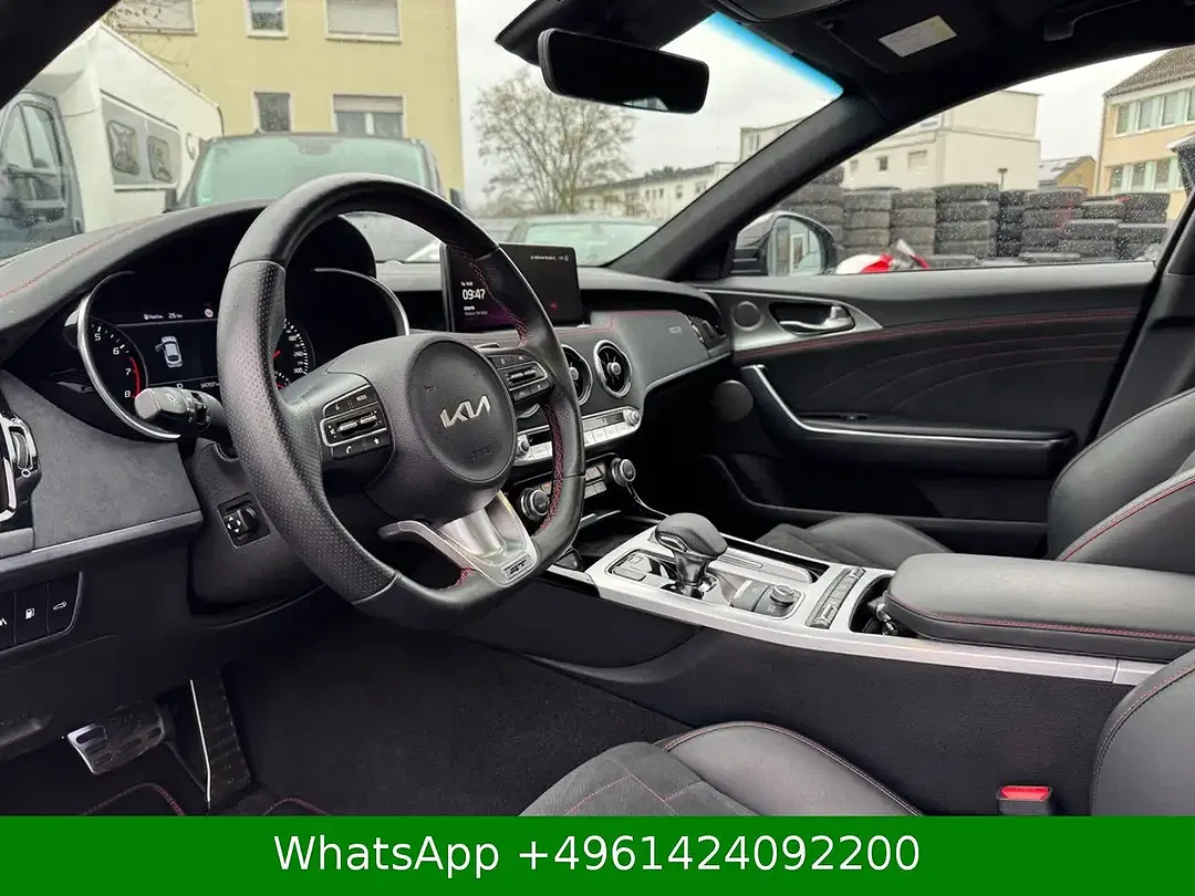 Kia Stinger - Thumbnail 7