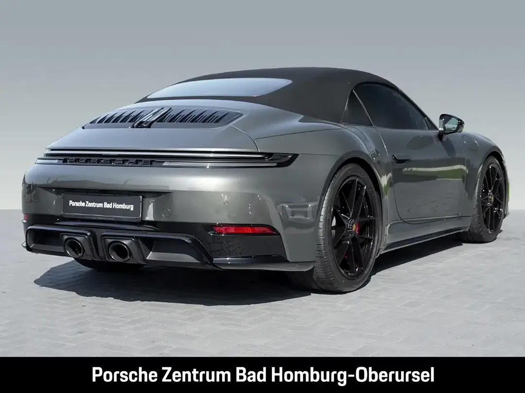 Porsche 992 - Thumbnail 2