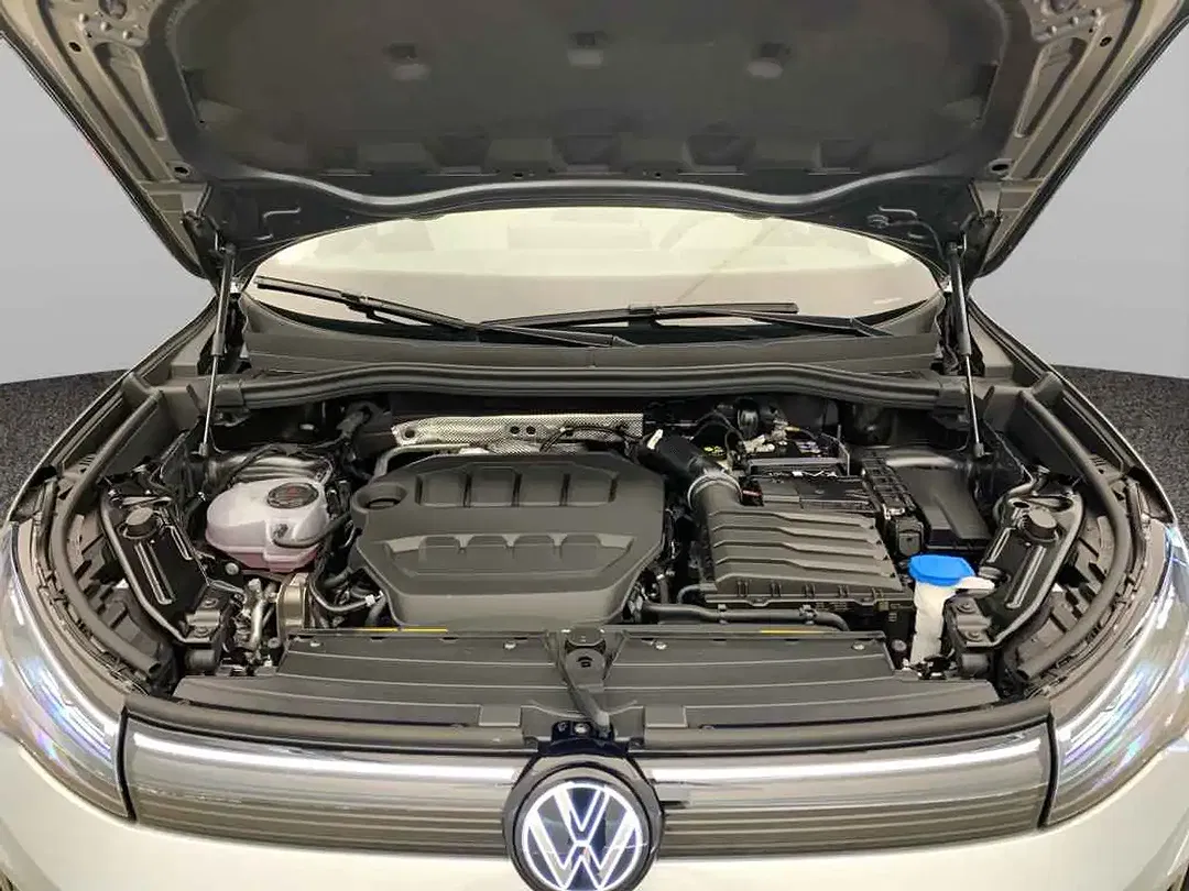 Volkswagen Tiguan - Thumbnail 16