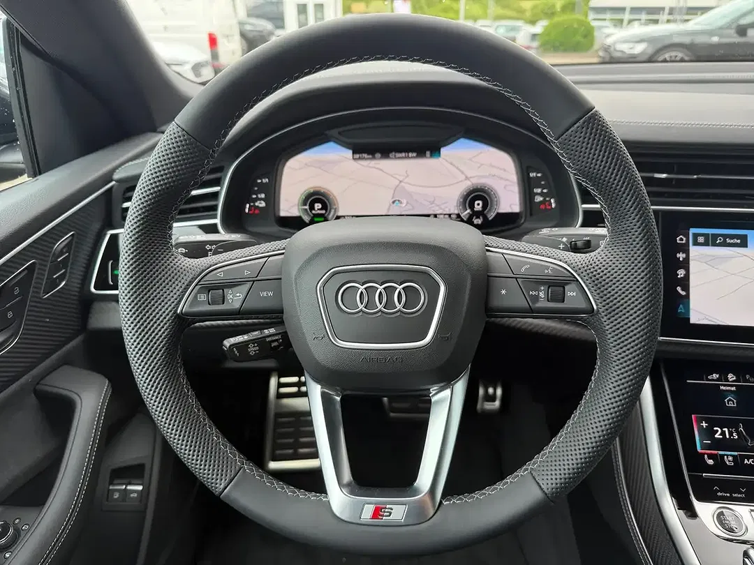 Audi Q8 - Thumbnail 11