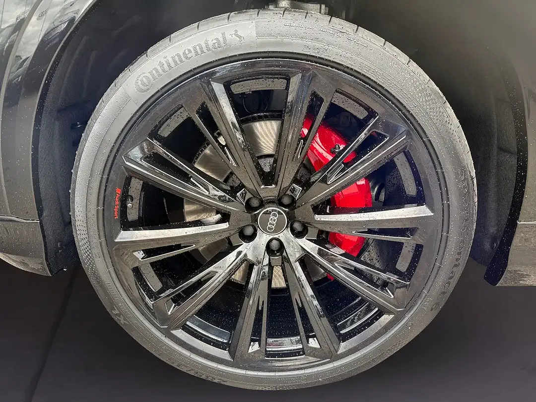 Audi Q8 - Thumbnail 6