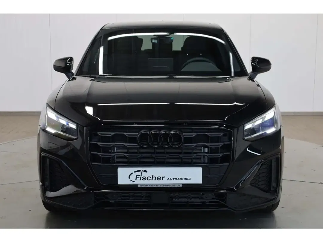Audi Q2 - Thumbnail 2