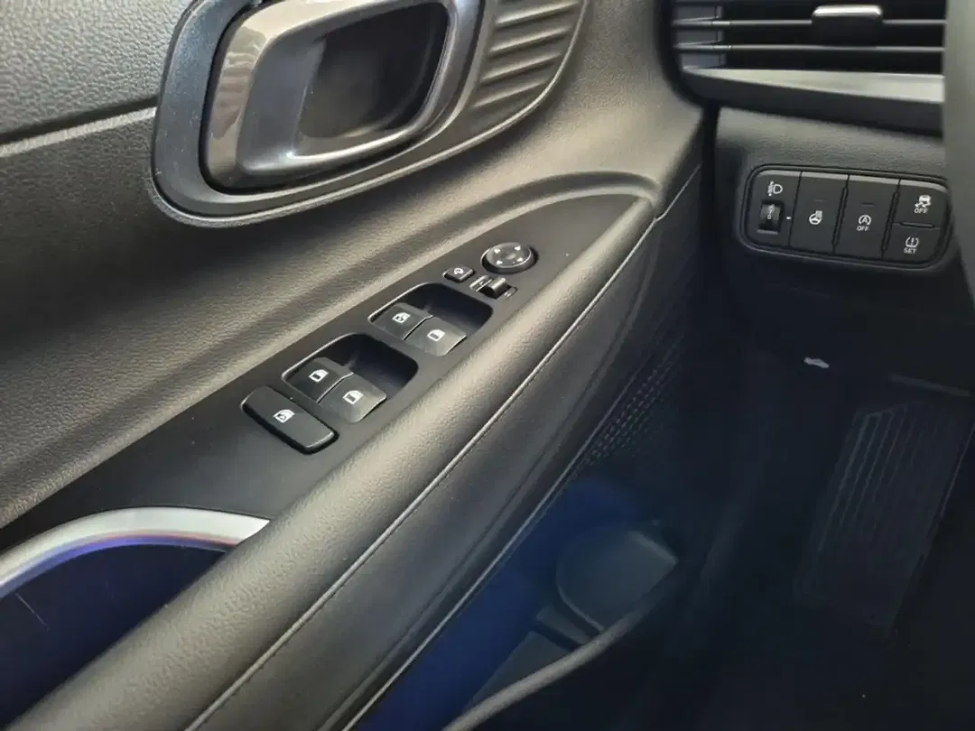 Hyundai i20 - Thumbnail 15