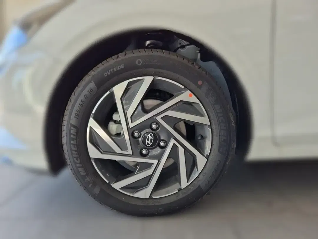 Hyundai i20 - Thumbnail 6