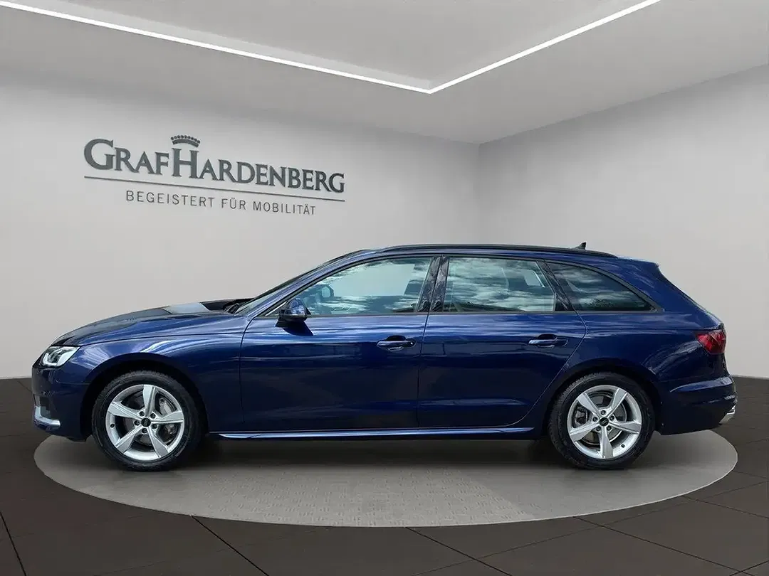Audi A4 - Thumbnail 2