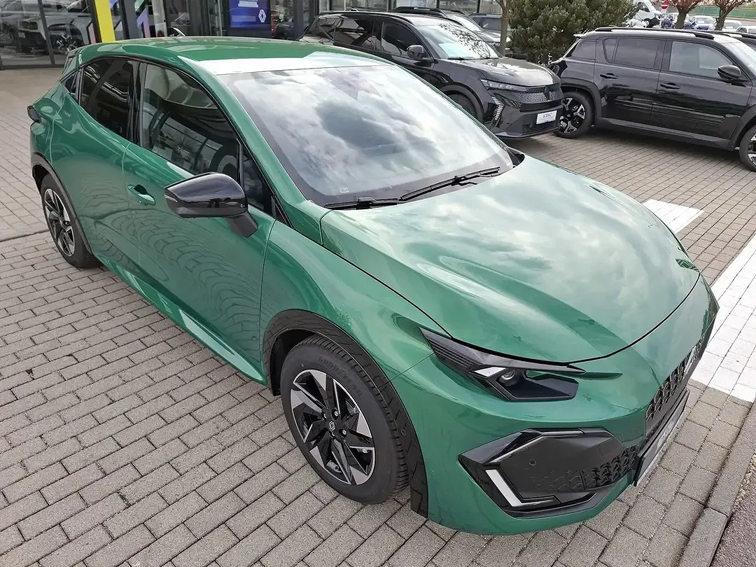 Renault Clio - Thumbnail 4