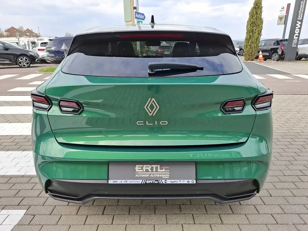 Renault Clio - Thumbnail 8