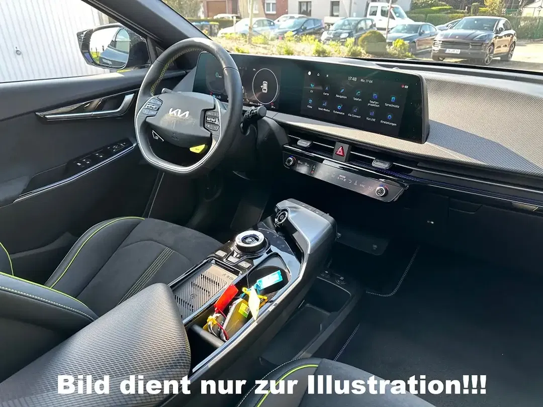 Kia EV6 - Thumbnail 10