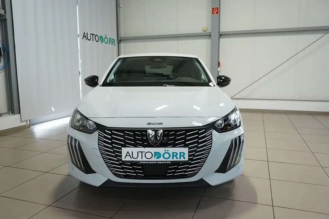 Peugeot 208 - Thumbnail 7