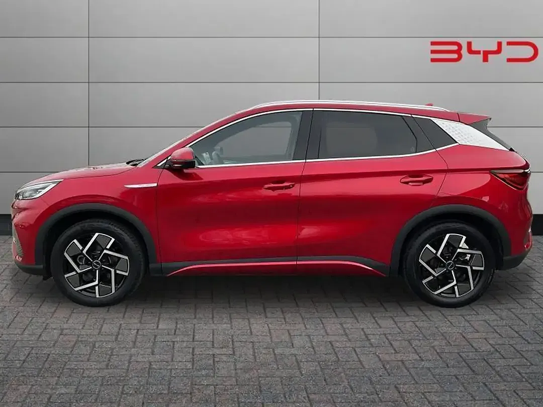 BYD Atto 3 - Thumbnail 5
