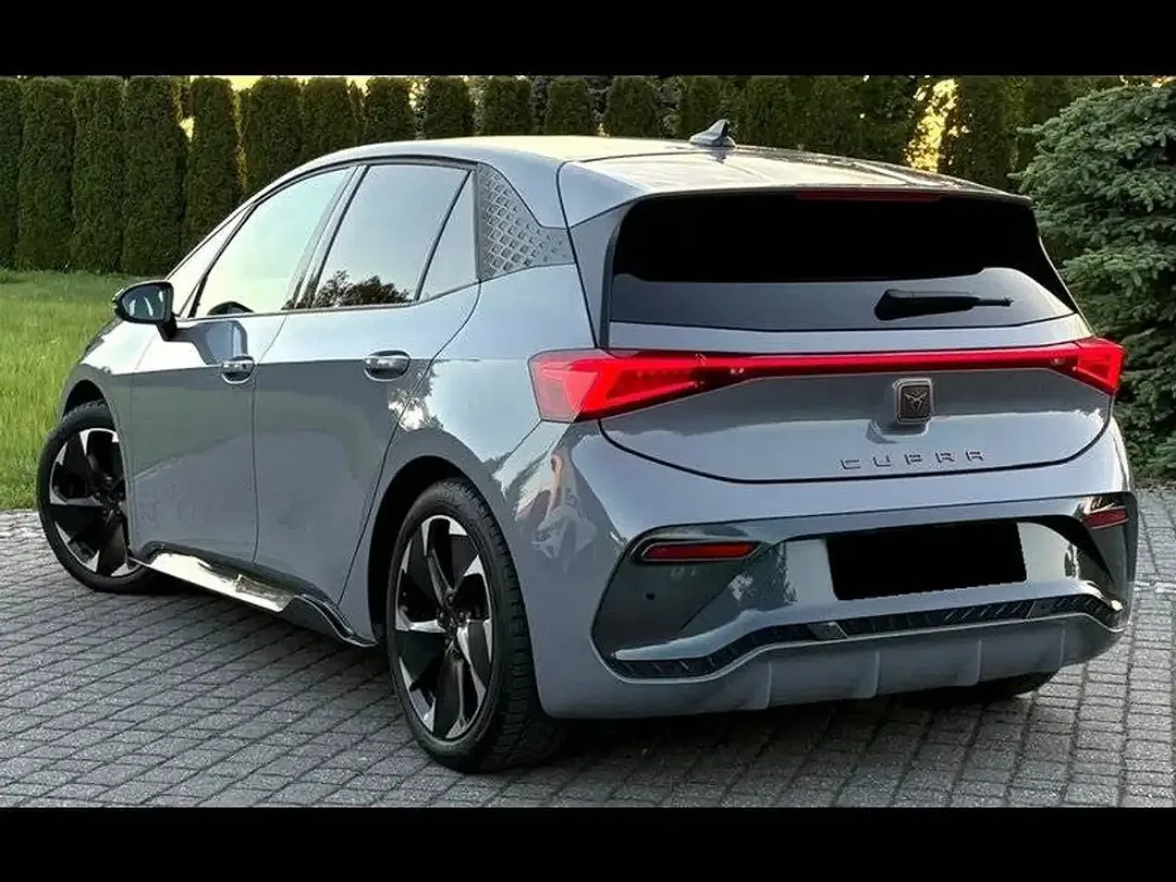 CUPRA Born - Thumbnail 10