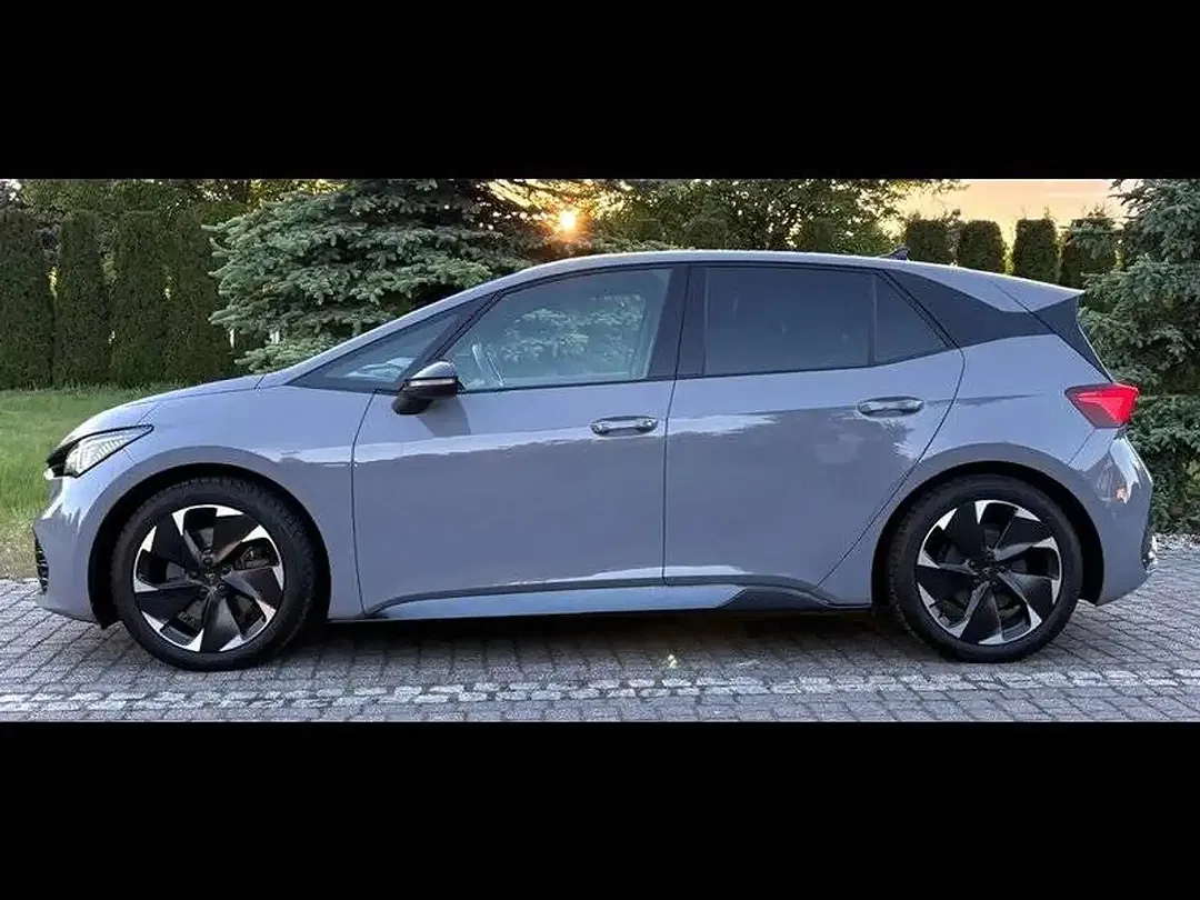 CUPRA Born - Thumbnail 5