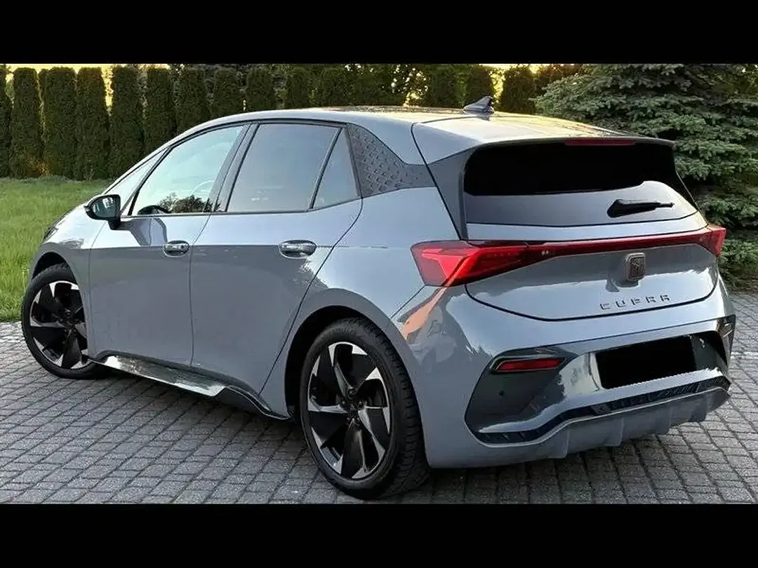 CUPRA Born - Thumbnail 8