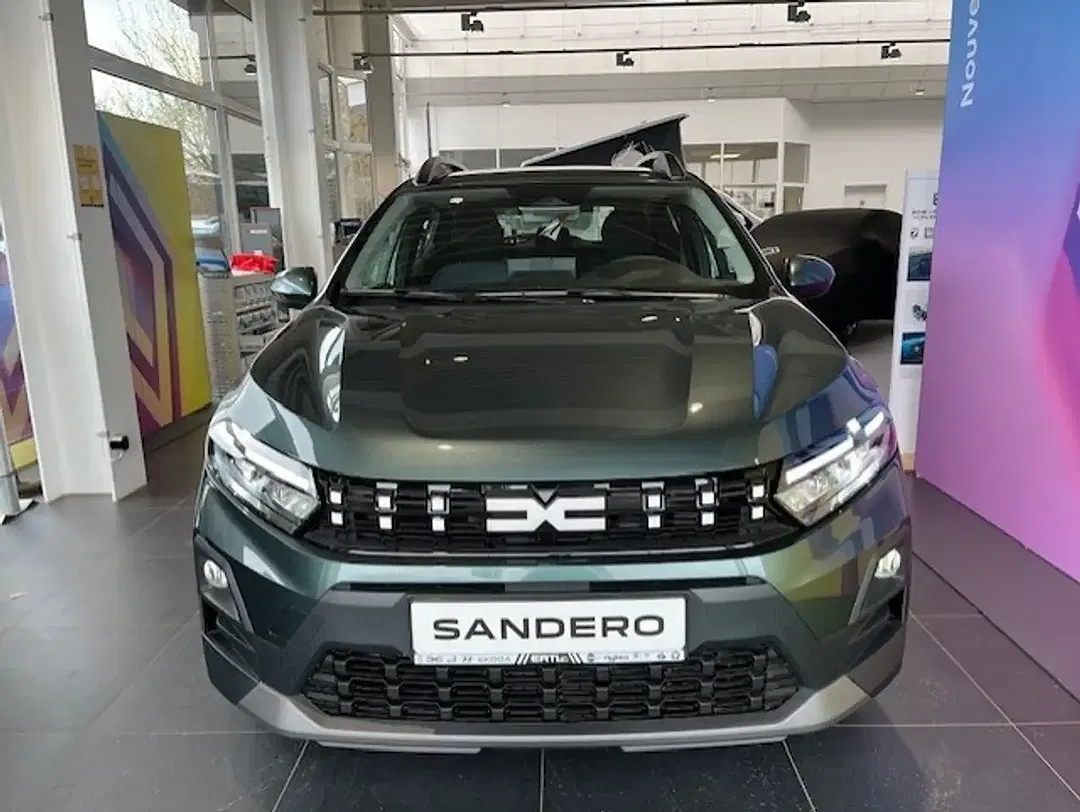 Dacia Sandero - Thumbnail 2