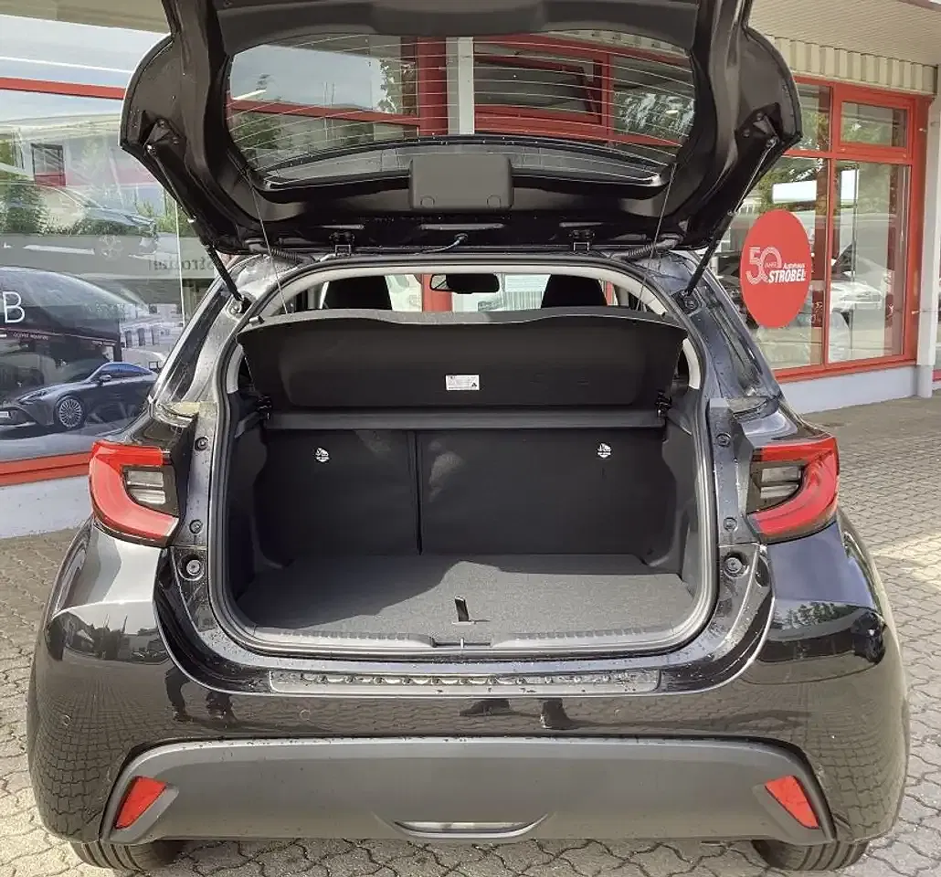 Toyota Yaris - Thumbnail 14