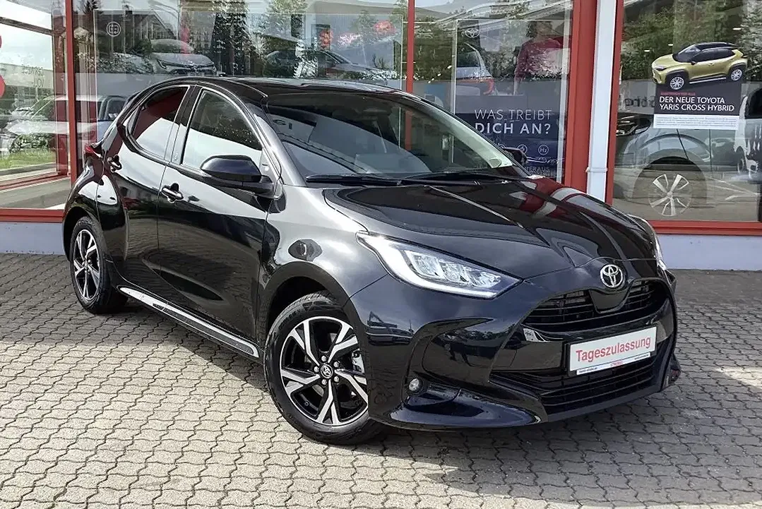 Toyota Yaris - Thumbnail 5