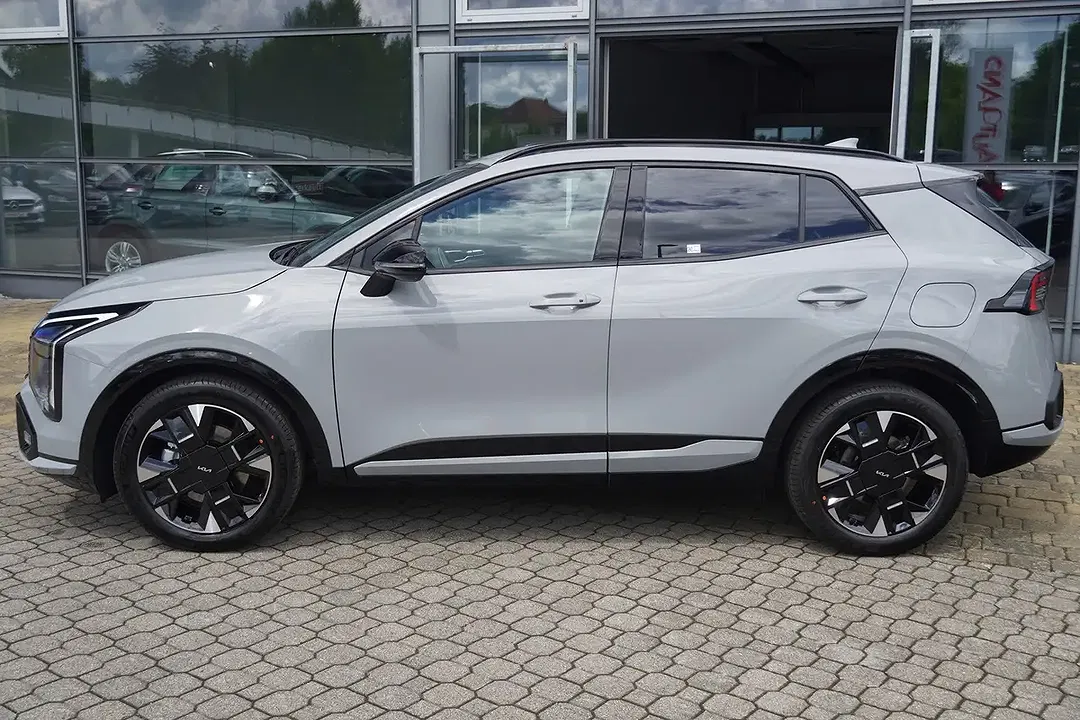 Kia Sportage - Thumbnail 2