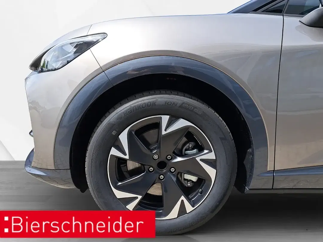 CUPRA Tavascan - Thumbnail 4