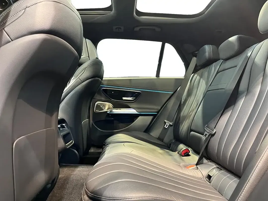 Mercedes-Benz E 220 - Thumbnail 7