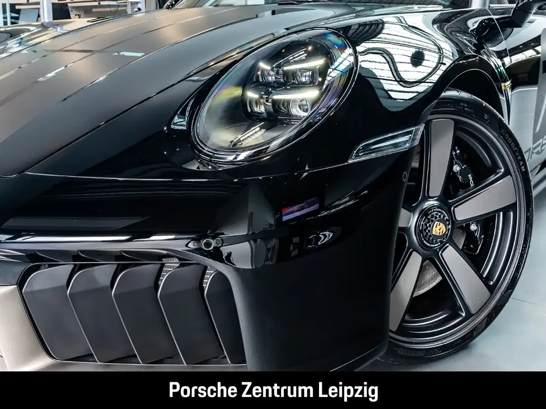 Porsche 992 - Thumbnail 12