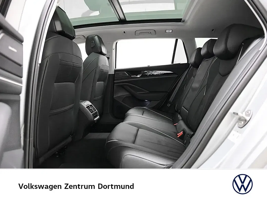 Volkswagen Passat Variant - Thumbnail 12