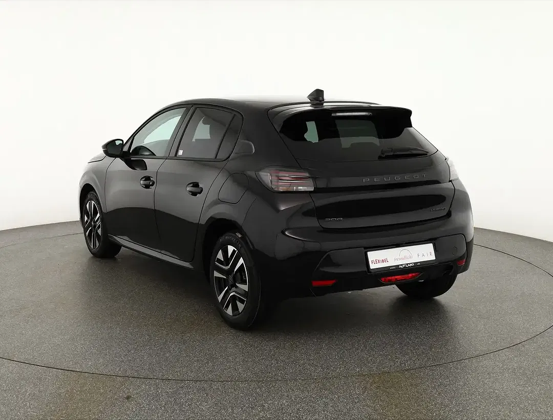 Peugeot 208 - Thumbnail 2